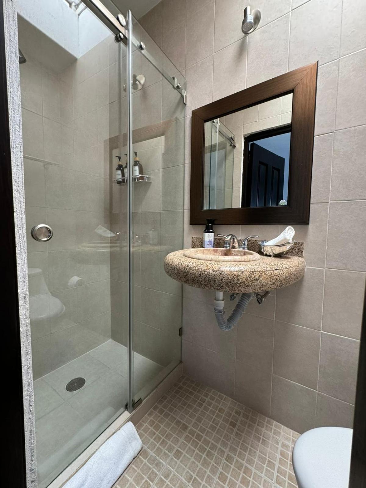 Suite Los Angeles Tecozautla Exterior photo